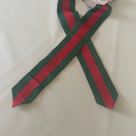 Brand New Unused with gift boxTotal length: GUCCI Cute Neck Bow Scarf GG Pattern - Picture 6 of 6